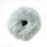 Uma (37 % Baby Suri - 37 % Super Kid Mohair - 26 % Seda morera)