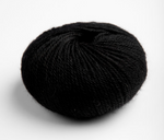 ECO PUNA BLACK (100% baby alpaca sin tintura) LUXURY YARN