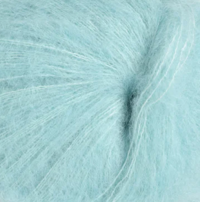 Uma (37 % Baby Suri - 37 % Super Kid Mohair - 26 % Seda morera)